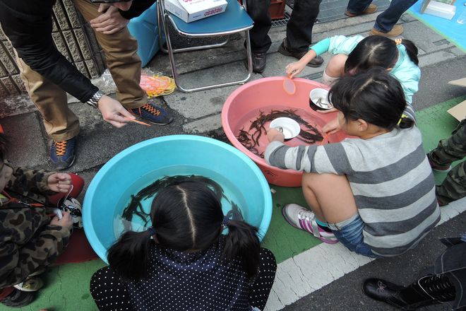 どじょうすくい