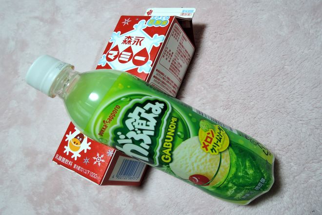 がぶ飲みメロンクリームソーダとマミー