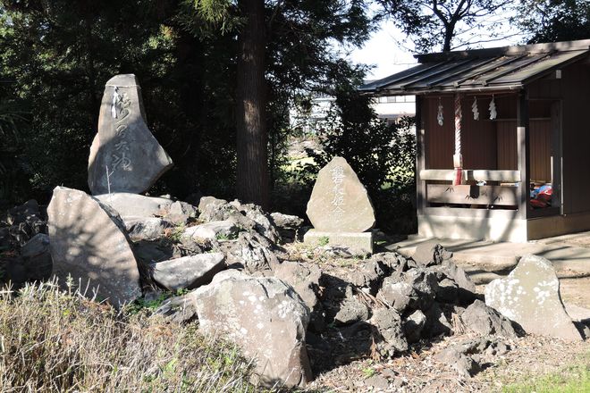越谷市の富士塚(石神井神社)