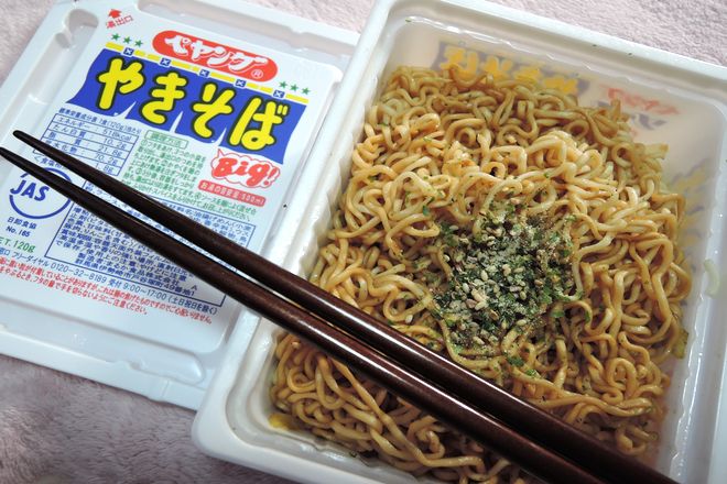 ペヤングやきそば