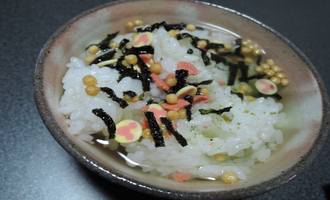 ミニーマウスのさけ茶漬け