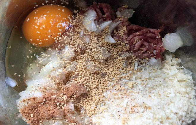 玉ねぎ肉詰め具材
