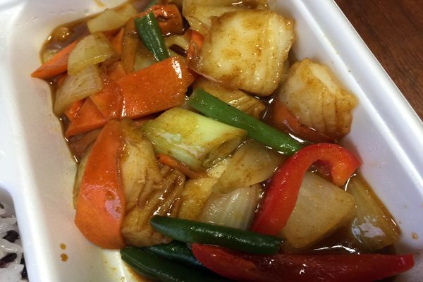 いかと彩り野菜のカレー炒め