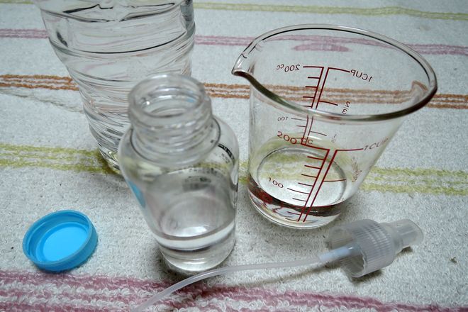 ミョウバン水(ミョウバン液50%:水道水50%)