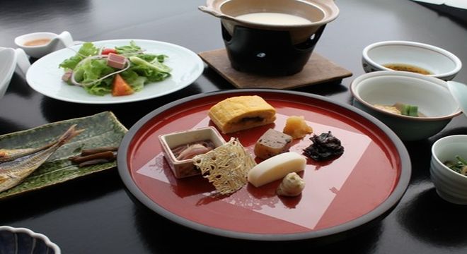 朝食